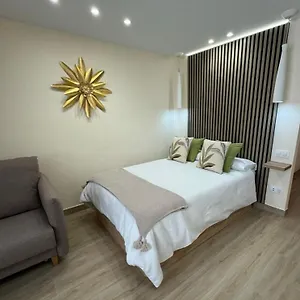https://apartamentos-benalmadena-agata.hotelsinnerja.org
